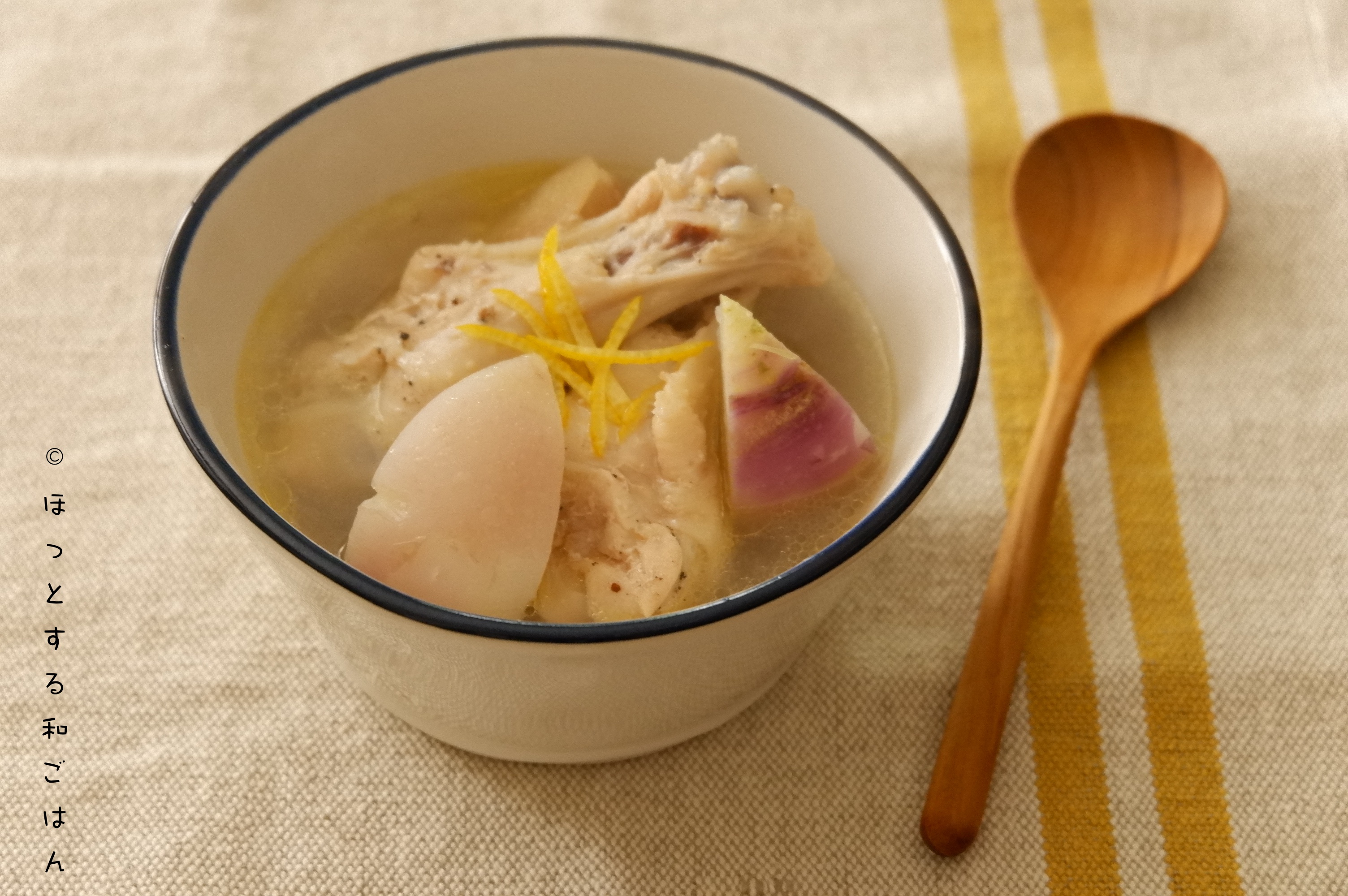 [ほっとする和ごはんレシピ] スープで温まろう「かぶと鶏肉の塩麹生姜スープ」